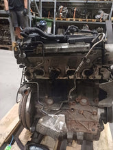 Laden Sie das Bild in den Galerie-Viewer, Motor Audi Seat Skoda CFFA CFFB 2.0 TDI 156TKm 2013 Diesel Engine Unkomplett