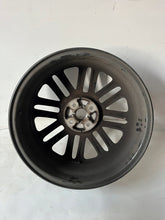 Load image into Gallery viewer, 1x Alufelge 17 Zoll 6.5" 4x100 49ET Glanz Grau 52910-H8300 Kia Stonic Mg FEL6282750410rd