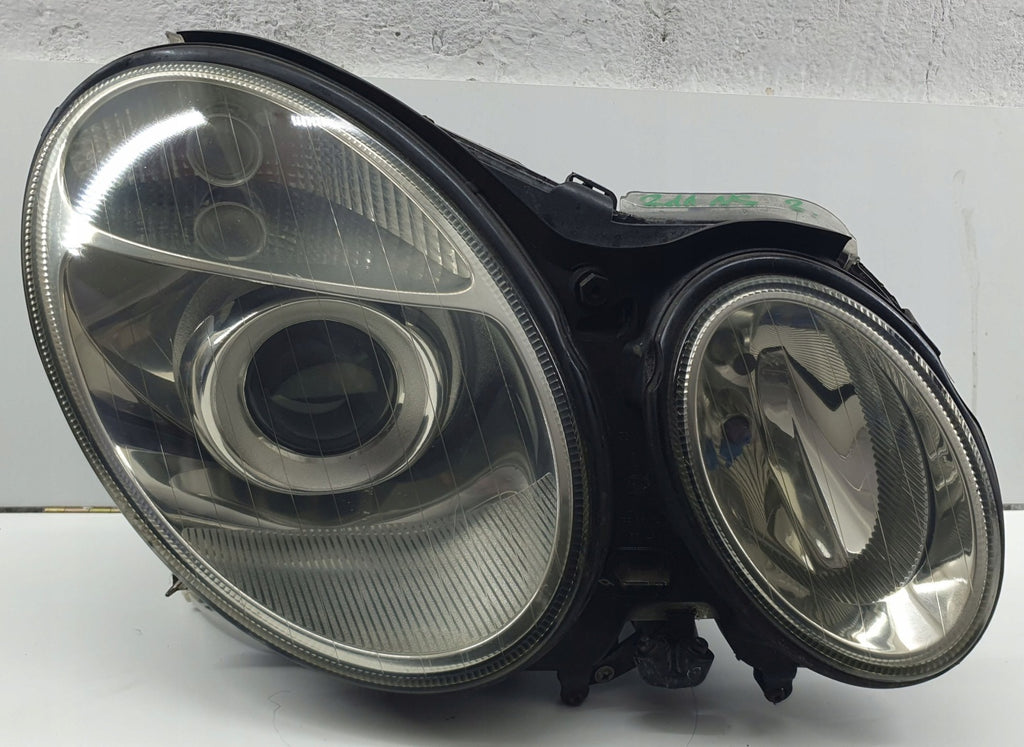 Frontscheinwerfer Mercedes-Benz W211 50F00827900 A0028202426 Xenon Rechts SCH6178480728on