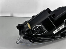 Laden Sie das Bild in den Galerie-Viewer, Frontscheinwerfer VW Polo 2G1941005C LED Ein Stück (Rechts oder Links) Headlight