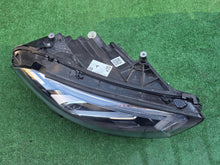 Laden Sie das Bild in den Galerie-Viewer, Frontscheinwerfer Mercedes-Benz W177 A1779065403 LED Rechts Headlight SCH4055952989th