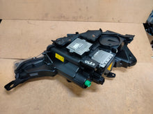 Laden Sie das Bild in den Galerie-Viewer, Frontscheinwerfer Maserati Levante 670032328 Xenon Links Scheinwerfer Headlight SCH9884851385iy