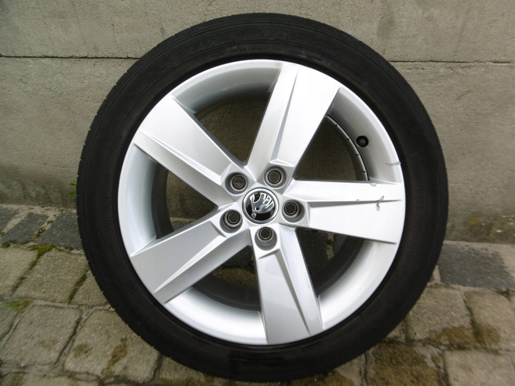 1x Alufelge 16 Zoll 7.0" 5x100 46ET 6V0601025B Skoda Fabia Iii Rim Wheel