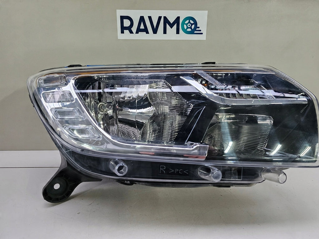 Frontscheinwerfer Dacia Logan Sandero II 90114431 260103529R Rechts Headlight