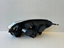 Load image into Gallery viewer, Frontscheinwerfer Toyota Proace 9808581180 Rechts Scheinwerfer Headlight SCH9233256063tk