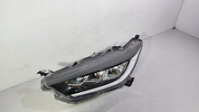 Laden Sie das Bild in den Galerie-Viewer, Frontscheinwerfer Toyota IV Yaris 12914723984 Links Scheinwerfer Headlight SCH6911028045yy