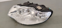 Load image into Gallery viewer, Frontscheinwerfer VW Touareg 7L6941031C Xenon Links Scheinwerfer Headlight SCH5360737397bi