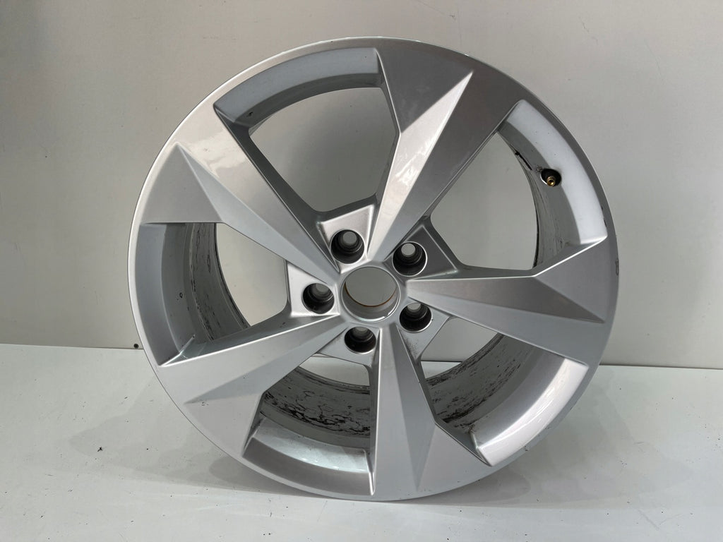 1x Alufelge 18 Zoll 8.0" 5x112 8Y0601025CP Audi A3 Rim Wheel