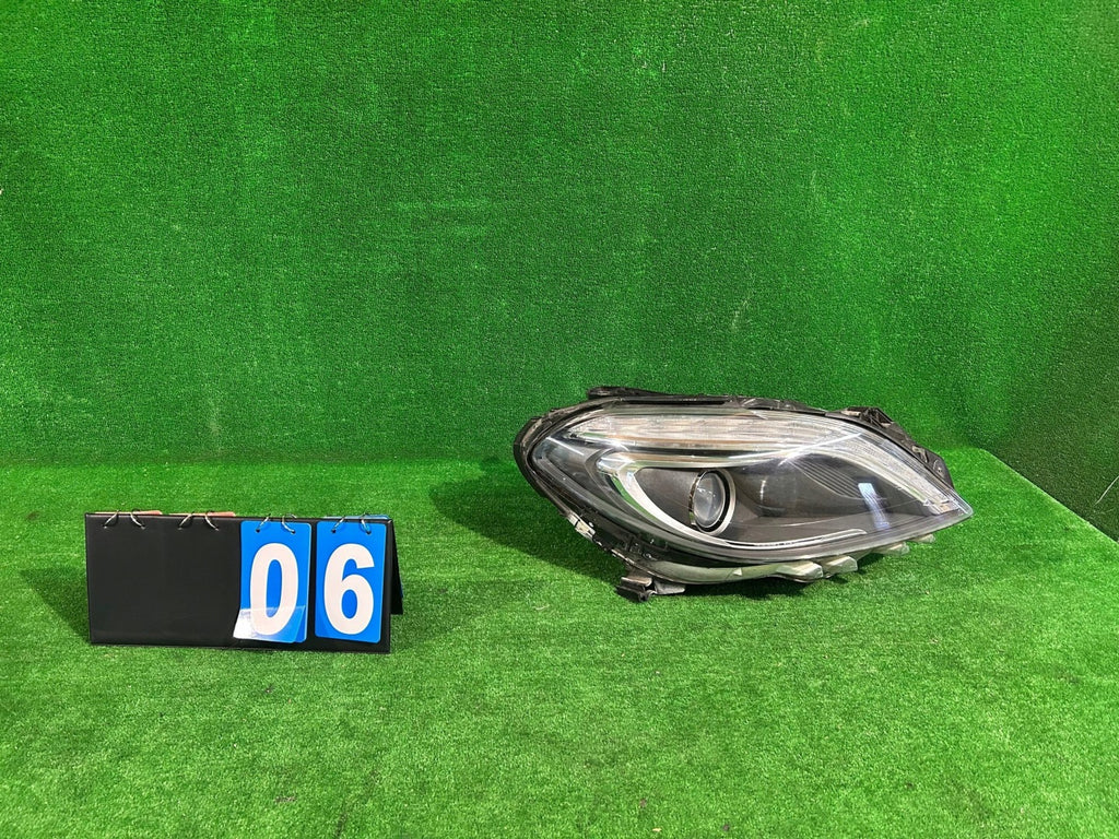 Frontscheinwerfer Mercedes-Benz W246 A2468207461 Rechts Scheinwerfer Headlight SCH9442998208ei