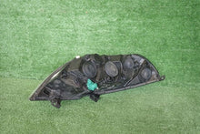 Laden Sie das Bild in den Galerie-Viewer, Frontscheinwerfer Renault Master III 1ER010117-01 Ein Stück (Rechts oder Links) SCH7524824702sv