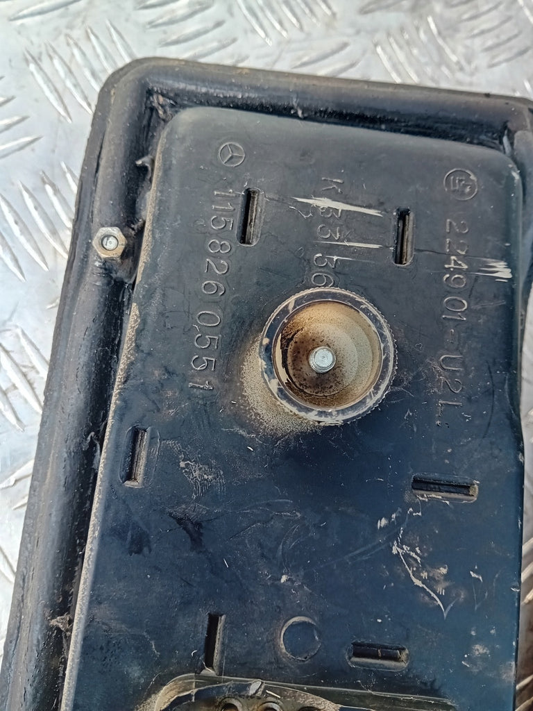 Frontscheinwerfer Mercedes-Benz W115 Ein Stück (Rechts oder Links) Headlight