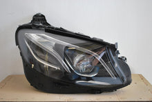 Laden Sie das Bild in den Galerie-Viewer, Frontscheinwerfer Mercedes-Benz W213 A2139069608 LED Rechts Headlight SCH7814105730nj