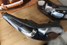 Laden Sie das Bild in den Galerie-Viewer, Frontscheinwerfer Kia Sportage IV 92101-F1110 Xenon Rechts oder Links SCH1947868654jy