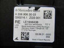 Laden Sie das Bild in den Galerie-Viewer, Frontscheinwerfer Mercedes-Benz W206 A2069063003 LED Rechts Headlight SCH2553844394xm