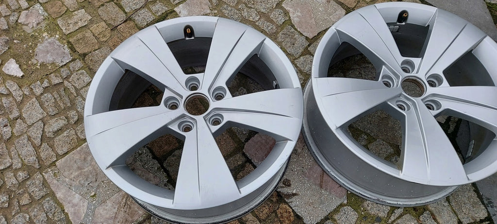 1x Alufelge 17 Zoll 6.5" 5x112 41ET Glanz Silber 3V0601025A Audi Superb Iii