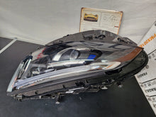 Laden Sie das Bild in den Galerie-Viewer, Frontscheinwerfer Mercedes-Benz A1779065804 Rechts Scheinwerfer Headlight SCH8210111091hp