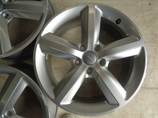 4x Alufelge 17 Zoll 7.5" 5x112 56ET Glanz Silber 8P0601025AL Audi A3 Rim Wheel