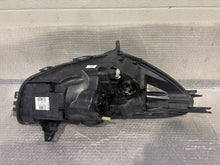 Laden Sie das Bild in den Galerie-Viewer, Frontscheinwerfer Renault Clio IV 260603442R 010340111000101253362 Links SCH4909602467yj