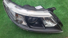 Laden Sie das Bild in den Galerie-Viewer, Frontscheinwerfer Saab 93 SAAB93 Bi-Xenon Rechts Scheinwerfer Headlight