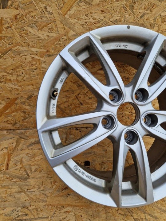 1x Alufelge 16 Zoll 6.5" 5x114.3 50ET KBA51643 Hyundai I Rim Wheel FEL8082568376fu