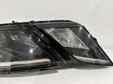 Laden Sie das Bild in den Galerie-Viewer, Frontscheinwerfer Skoda Octavia III 5E1941016D Full LED Rechts Headlight SCH1187384345cu