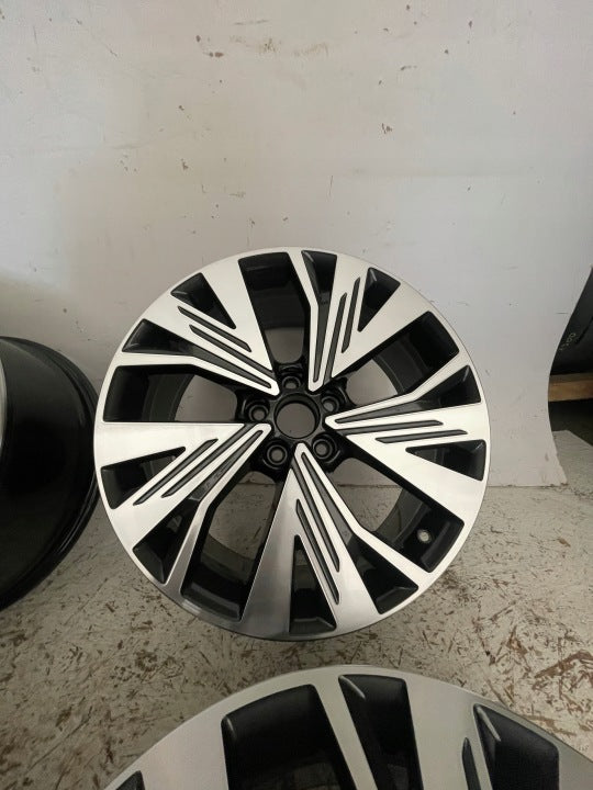 4x Alufelge 19 Zoll 8.0" 5x112 45ET Glanz Graphit 89A601025C Audi E-Tron Mg FEL1782064848bl