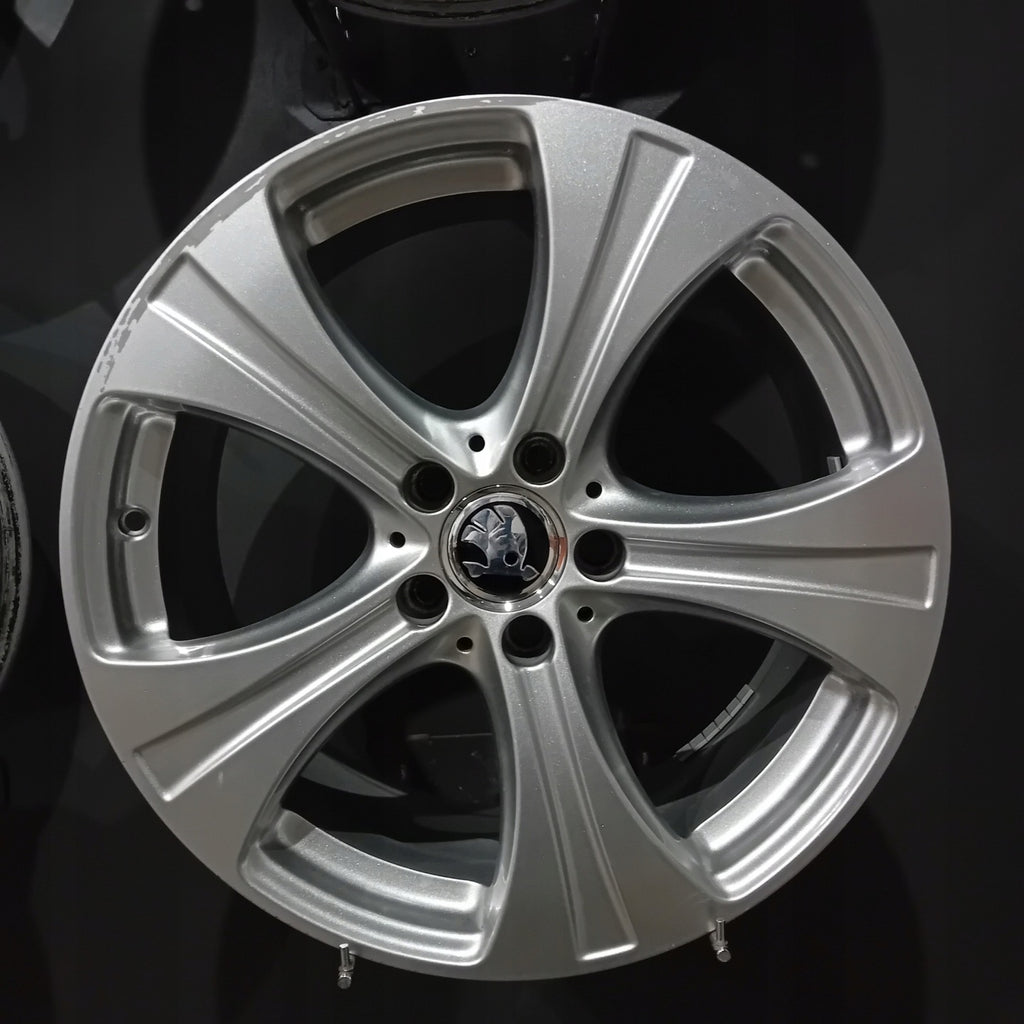 4x Alufelge 18 Zoll 8.0" 5x112 38ET A2534010800 Mercedes-Benz Superb Iii FEL9268433281tb