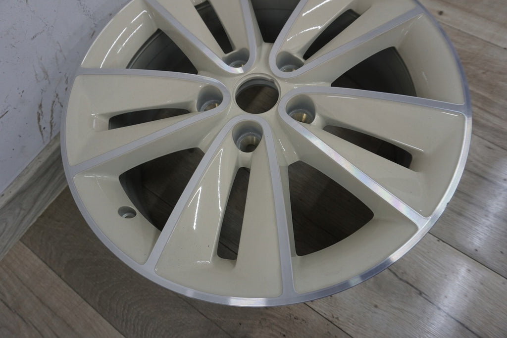 1x Alufelge 17 Zoll 7.0" 5x114.3 49ET 403006786R Renault Laguna Megane Scenic