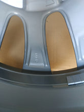 Load image into Gallery viewer, 1x Alufelge 18 Zoll 8.0" 5x120 52ET Matt Silber 6796217 BMW 1 F21 F20 Rim Wheel FEL5732086347er
