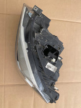Laden Sie das Bild in den Galerie-Viewer, Frontscheinwerfer BMW 3 F34 6311-7498925-01 Links Scheinwerfer Headlight SCH5203223526lg
