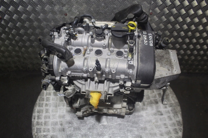 Motor Skoda Rapid DKR 1.0 TSI 110PS 81kW 30TKm 2019 Benzin Engine Komplett MOT6895645328be