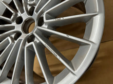 Load image into Gallery viewer, 1x Alufelge 17 Zoll 8.0&quot; 5x112 46ET Glanz Silber 8Y0601025 Audi A3 Rim Wheel