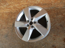 Load image into Gallery viewer, 1x Alufelge 17 Zoll 6.5&quot; 5x112 39ET 2GM601025A VW T-Cross Rim Wheel