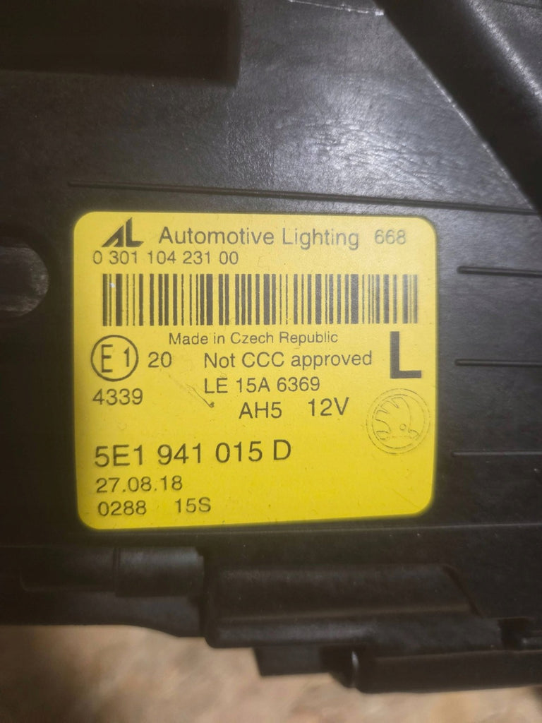 Frontscheinwerfer Skoda Octavia III 030110423100 LE15A63695E1941015D LED Links SCH2684443304dw