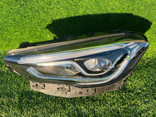 Laden Sie das Bild in den Galerie-Viewer, Frontscheinwerfer Mercedes-Benz W247 A2479063505KZ Links Scheinwerfer Headlight SCH1509361490ag