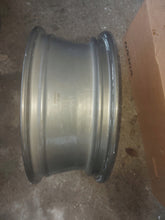 Load image into Gallery viewer, 1x Alufelge 17 Zoll 6.5" 5x114.3 Toyota C-Hr Rim Wheel FEL3320948449kr