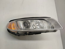 Load image into Gallery viewer, Frontscheinwerfer Volvo V70 S80 31383541 Xenon Rechts Scheinwerfer Headlight SCH9699846864dy
