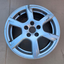 Load image into Gallery viewer, 1x Alufelge 15 Zoll 5.5" 5x100 38ET Glanz Schwarz 6C0601025C VW Polo Rim Wheel FEL3399040192is