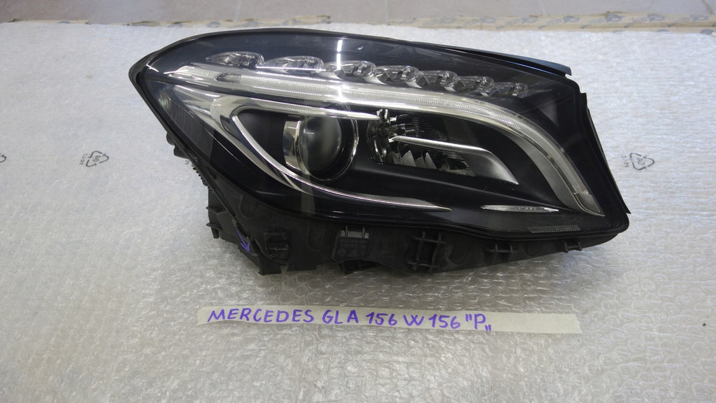 Frontscheinwerfer Mercedes-Benz X156 A1569062400 Xenon Rechts Headlight