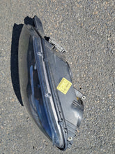 Load image into Gallery viewer, Frontscheinwerfer Skoda Yeti 5l 5L1941015C Bi-Xenon Links Scheinwerfer Headlight SCH7602039854kj