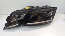 Laden Sie das Bild in den Galerie-Viewer, Frontscheinwerfer Skoda Octavia III 5E1941015F LED Links Scheinwerfer Headlight SCH2864476900tk