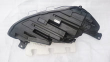 Laden Sie das Bild in den Galerie-Viewer, Frontscheinwerfer Ford Focus JX7B-13E017-AE Links Scheinwerfer Headlight SCH2822482793cg
