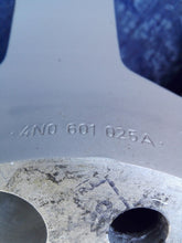 Load image into Gallery viewer, 1x Alufelge 18 Zoll 8.0" 5x112 29ET Glanz Silber 4N0601025A Audi A8 D5 Rim Wheel FEL4393283258qj