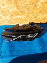 Load image into Gallery viewer, Frontscheinwerfer Skoda Octavia IV 5E4941035 LED Links Scheinwerfer Headlight SCH1902872021oh