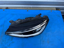 Laden Sie das Bild in den Galerie-Viewer, Frontscheinwerfer VW Id.4 11B941035F LED Links Scheinwerfer Headlight SCH9583220448ct
