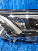 Laden Sie das Bild in den Galerie-Viewer, Frontscheinwerfer Toyota IV Full LED Links Scheinwerfer Headlight SCH7573227282ry