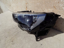 Laden Sie das Bild in den Galerie-Viewer, Frontscheinwerfer Audi Q3 83A941011 Links Scheinwerfer Headlight