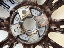 Load image into Gallery viewer, 1x Alufelge 15 Zoll Mitsubishi Space Star Rim Wheel FEL6840006416qs