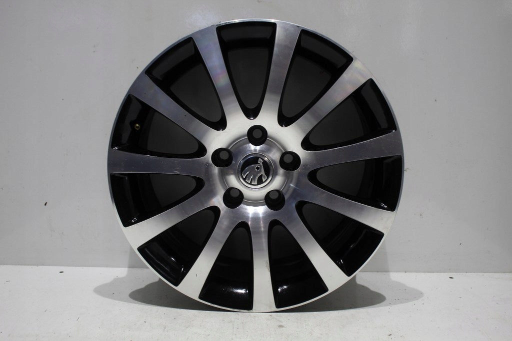 1x Alufelge 17 Zoll 6.5" 5x112 44ET Glanz Silber 5L0601025N Mercedes-Benz W177