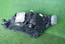 Laden Sie das Bild in den Galerie-Viewer, Frontscheinwerfer Skoda Superb III 3V1941016D Rechts Scheinwerfer Headlight SCH8878529274sh